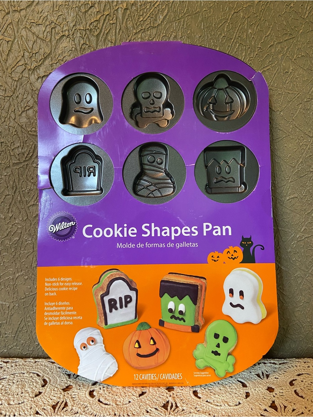 WILTON Halloween Cookie Shapes Pan Pumpkin Skull Ghost Grave Frankenstein